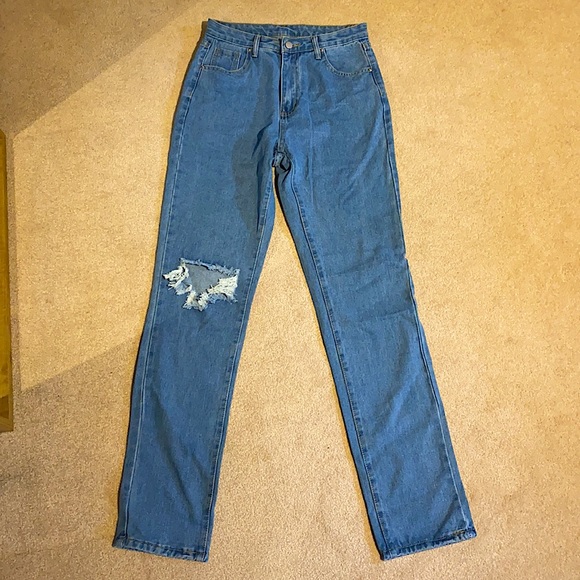 High Waist Slant Pocket Ripped Mom Jean(Size Med)  - SOLD - Picture 2 of 6